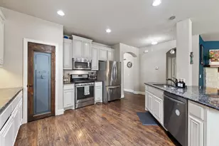 724 Marietta Ln, Aubrey, TX 76227 - Photo 5