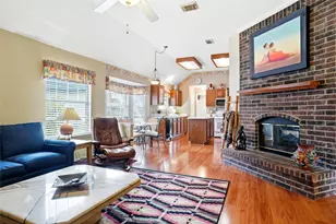 833 Windy Meadow Cir, DeSoto, TX 75115 - Photo 13