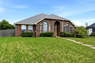 833 Windy Meadow Cir, DeSoto, TX 75115 - Photo 3