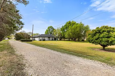 961 Shilling Drive, Elm Mott, TX 76640 - Photo 3