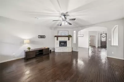 4500 Lakeside Hollow Street, Fort Worth, TX 76262 - Photo 15