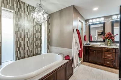 2719 N Surrey Drive, Carrollton, TX 75006 - Photo 27