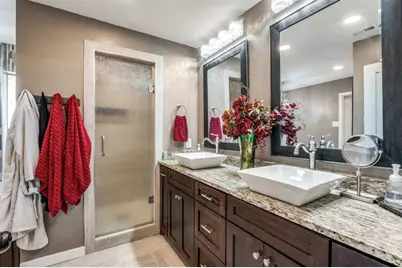 2719 N Surrey Drive, Carrollton, TX 75006 - Photo 23