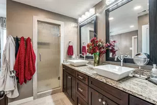 2719 N Surrey Dr, Carrollton, TX 75006 - Photo 23