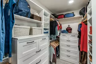 2719 N Surrey Dr, Carrollton, TX 75006 - Photo 17