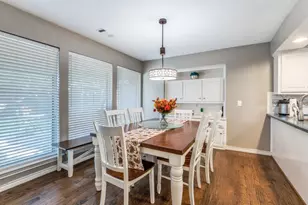 2719 N Surrey Dr, Carrollton, TX 75006 - Photo 13