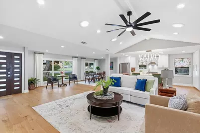 6722 Kingsbury Drive, Dallas, TX 75231 - Photo 3