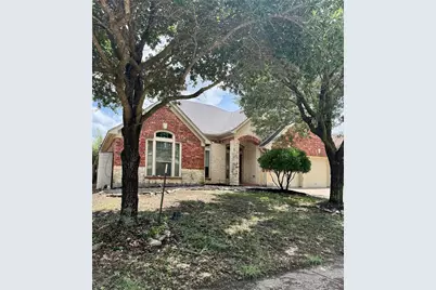 5827 Windy Meadow Lane, Grand Prairie, TX 75052 - Photo 3