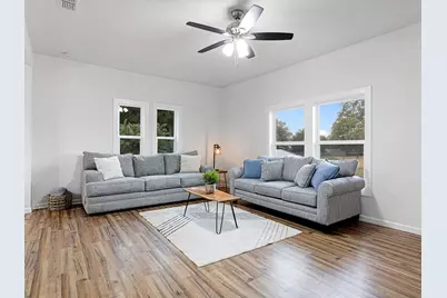 611 Cherry Street, Bowie, TX 76230 - Photo 1