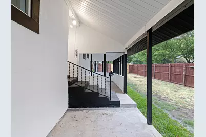 611 Cherry Street, Bowie, TX 76230 - Photo 27