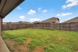 1129 Snowy Owl Dr, Alvarado, TX 76009 - Photo 27