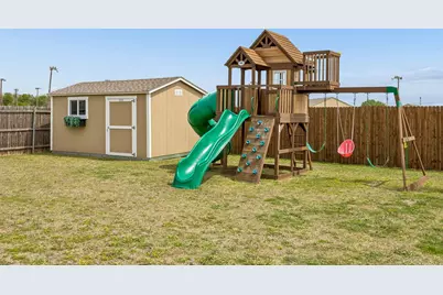 213 Lakewood Lane, Ponder, TX 76259 - Photo 37