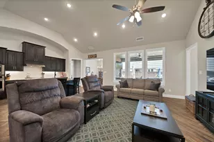 9921 Peninsula Pt, Little Elm, TX 75068 - Photo 7