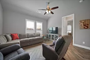 9921 Peninsula Pt, Little Elm, TX 75068 - Photo 21