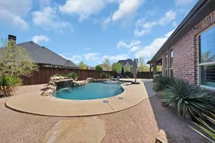 9921 Peninsula Pt, Little Elm, TX 75068 - Photo 33