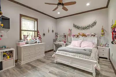 1024 Jordan Creek Road, Collinsville, TX 76233 - Photo 19