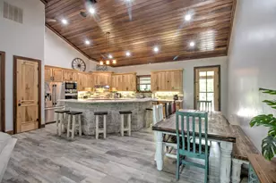 1024 Jordan Creek Rd, Collinsville, TX 76233 - Photo 1