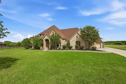 4430 Bucking Bronc Drive, Fort Worth, TX 76126 - Photo 3