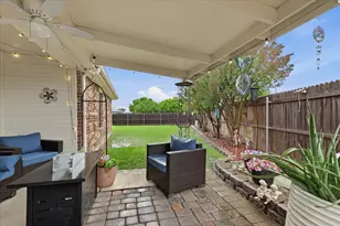 5621 Swords Dr, Fort Worth, TX 76137 - Photo 17