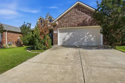 2421 Priscella Drive, Fort Worth, TX 76131 - Photo 3