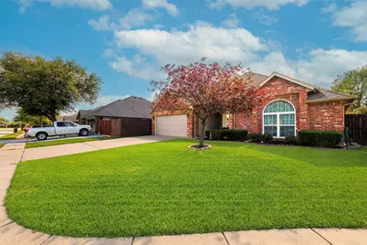 6729 Lucas Lane, North Richland Hills, TX 76182 - Photo 3