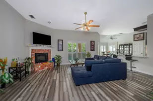 6729 Lucas Ln, North Richland Hills, TX 76182 - Photo 9