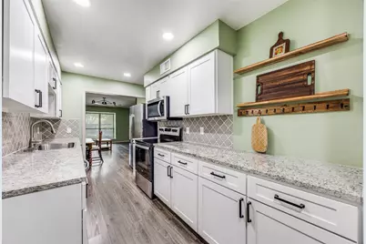 13635 Weald Green Street, Dallas, TX 75240 - Photo 3