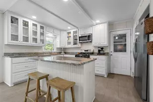 2306 Oak Cliff Dr, Waco, TX 76710 - Photo 7