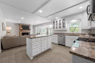 2306 Oak Cliff Dr, Waco, TX 76710 - Photo 11