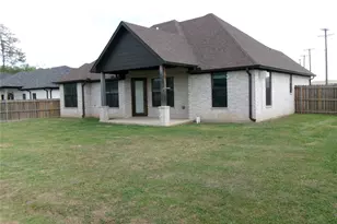 137 Stadium Ln, Van, TX 75790 - Photo 5