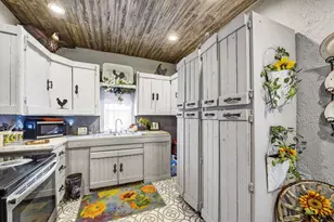 2070 Co Rd 377, Van Alstyne, TX 75495 - Photo 17