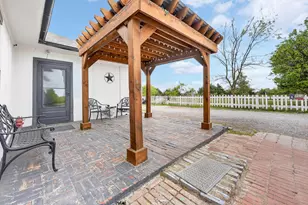 2070 Co Rd 377, Van Alstyne, TX 75495 - Photo 27