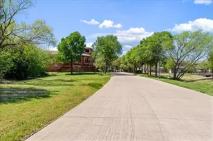 2605 Piazza Ct, Grand Prairie, TX 75054 - Photo 39