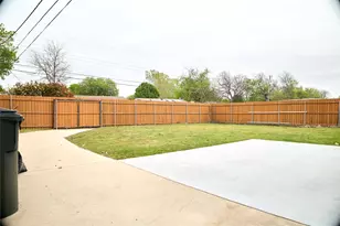 2709 Meadows Dr, Plano, TX 75074 - Photo 3