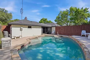 1421 Homestead Ct, Irving, TX 75061 - Photo 31