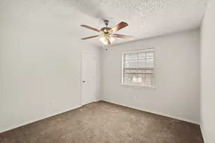 2621 Warren Ln, Fort Worth, TX 76112 - Photo 25