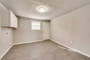 8033 Downe Dr, White Settlement, TX 76108 - Photo 5