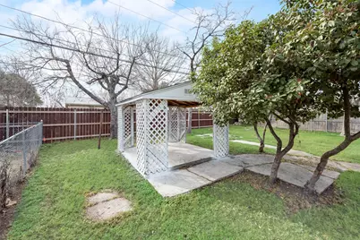 8033 Downe Drive, White Settlement, TX 76108 - Photo 15