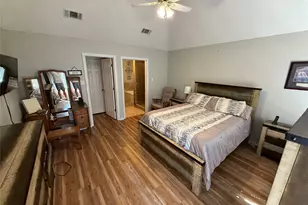 809 Martin St, Bonham, TX 75418 - Photo 9