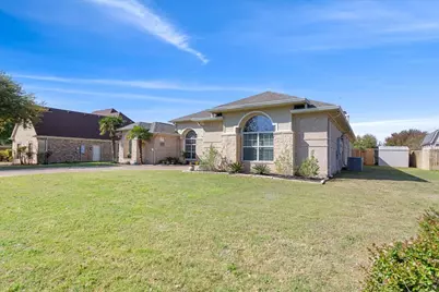 936 Queen Elizabeth Drive, Waco, TX 76657 - Photo 3