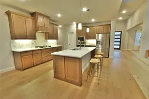 386 Paddle Boat Dr, Granbury, TX 76049 - Photo 11