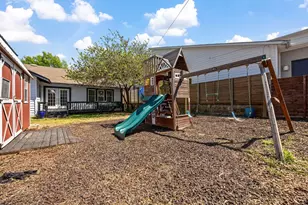 1320 Madeline Pl, Fort Worth, TX 76107 - Photo 33