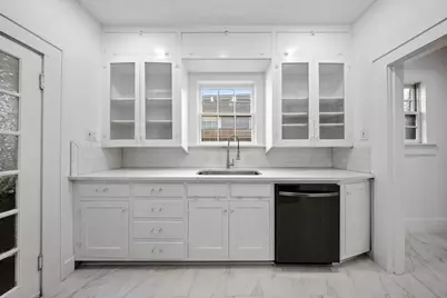 1320 Madeline Place, Fort Worth, TX 76107 - Photo 11