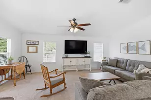 1105 E Lake Dr, Weatherford, TX 76087 - Photo 9