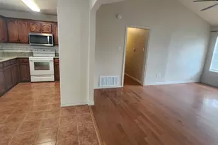 206 Hackberry Dr, Greenville, TX 75402 - Photo 13