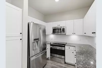 4122 Avondale Avenue #204, Dallas, TX 75219 - Photo 7