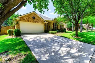 223 Bluebonnet Trail, Mansfield, TX 76063 - Photo 3