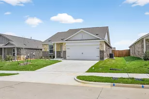 2021 Derby Ln, Aubrey, TX 76227 - Photo 3