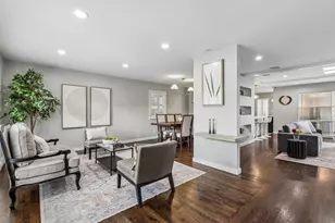 9469 Gatetrail Dr, Dallas, TX 75238 - Photo 5