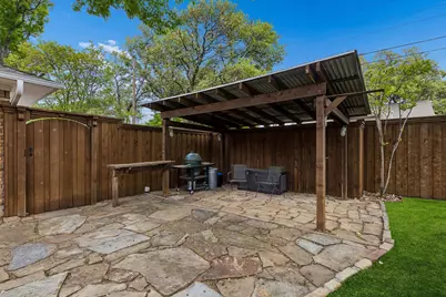 9469 Gatetrail Drive, Dallas, TX 75238 - Photo 25